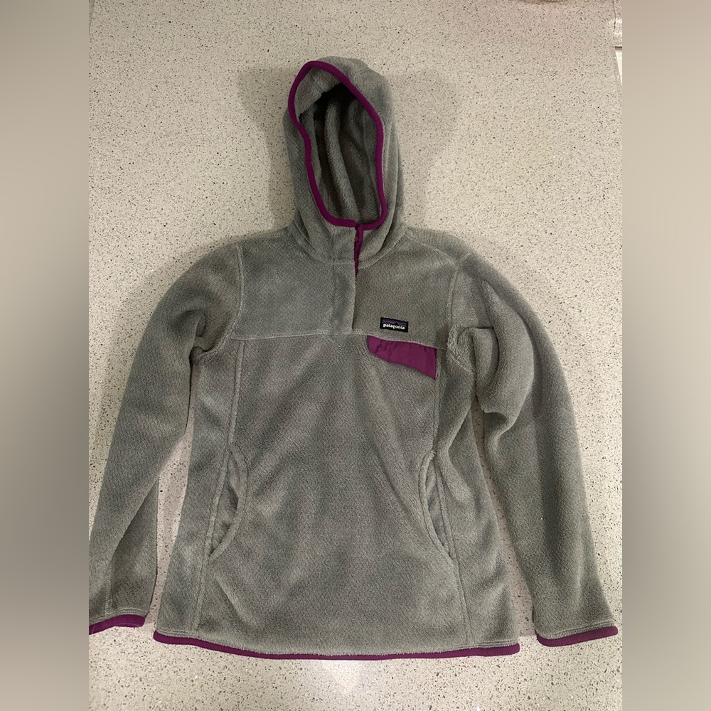 Patagonia Retool Snap T Gray Fleece Pullover 1/4 Button with Purple Trim Hood XS